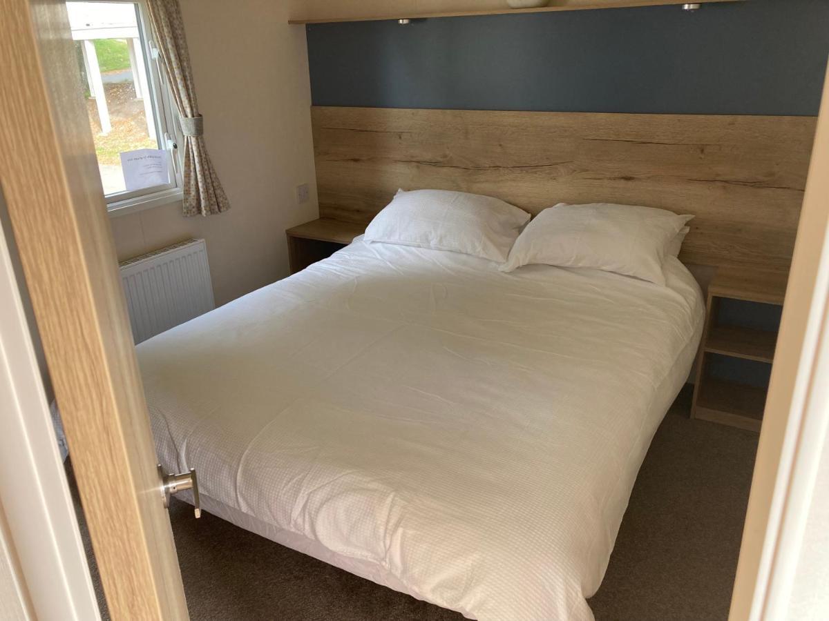 46 Pine Ridge Hotel Poole Buitenkant foto